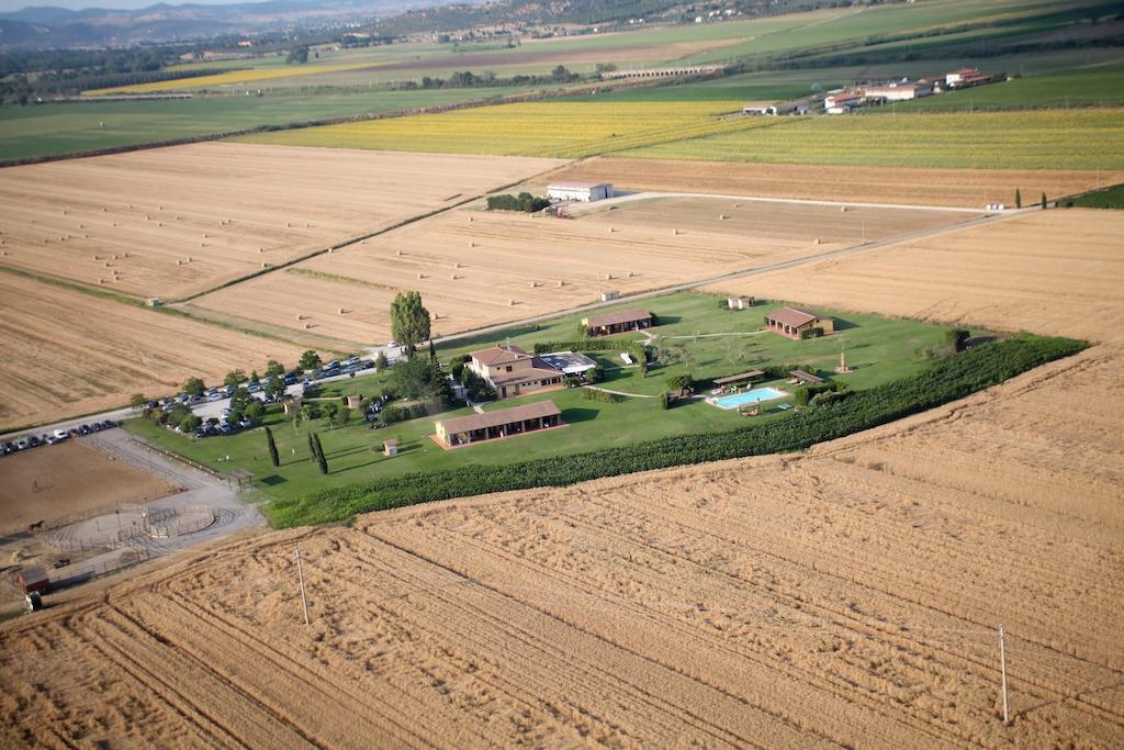 Agriturismo Giuncola & Granaiolo Rispescia Kültér fotó